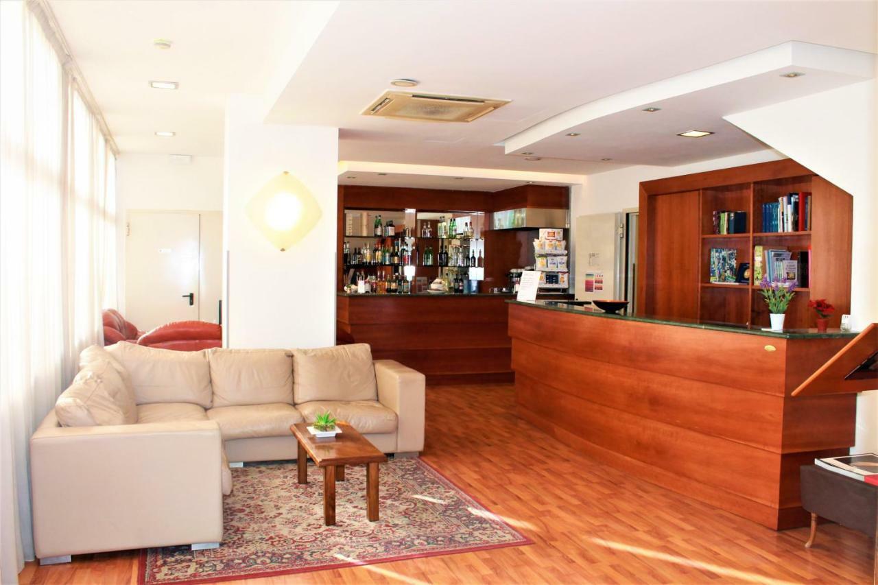 Hotel Santa Lucia Бастія-Умбра Екстер'єр фото